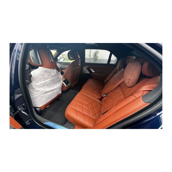 BMW Serie 7 | Luxury Redefined with 12% Off