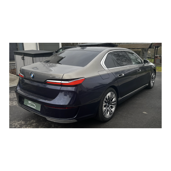 BMW Serie 7 | Luxury Redefined with 12% Off