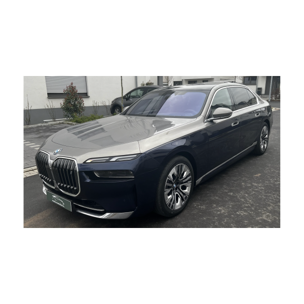 BMW Serie 7 | Luxury Redefined with 12% Off