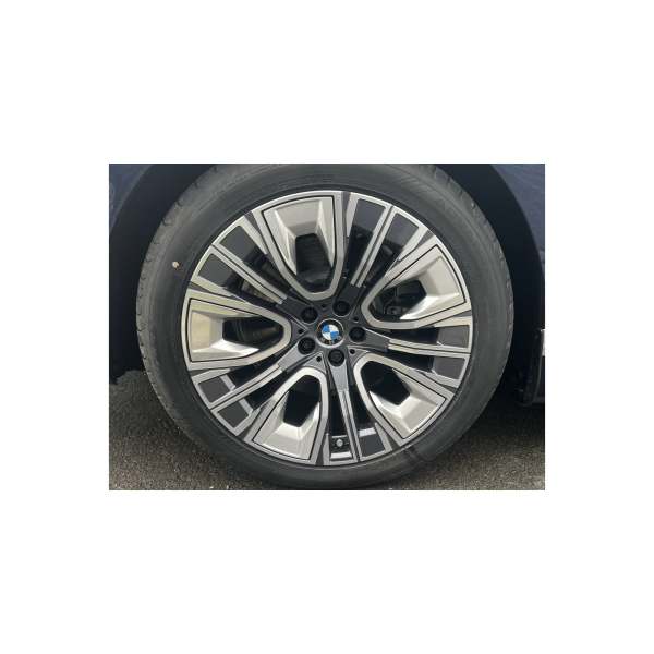 BMW Serie 7 | Luxury Redefined with 12% Off