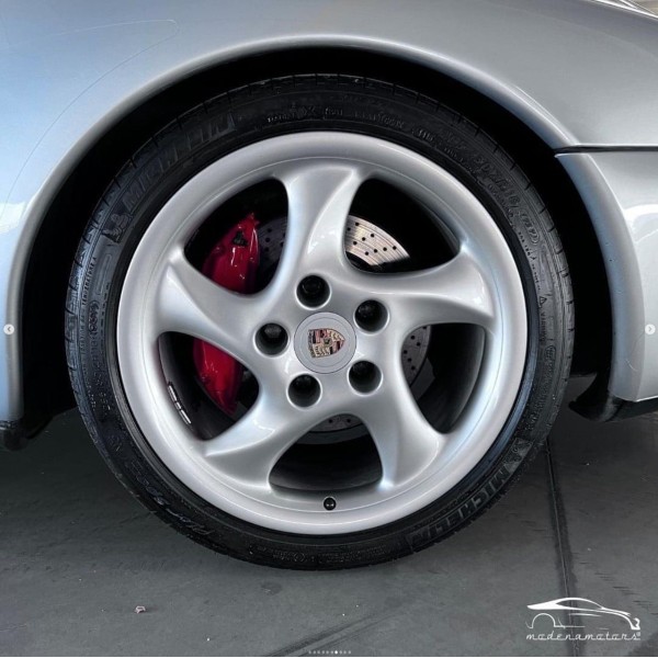 Porsche 911 993 Carrera 4S | Modena Motors GmbH