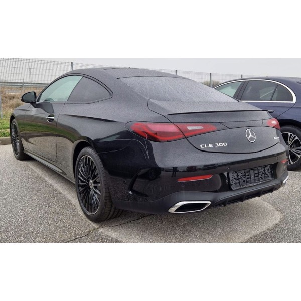 Mercedes-Benz CLE 300 Coupé | Stylish Red/Black Interior