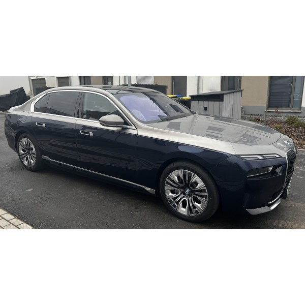 BMW Serie 7 | Luxury Redefined with 12% Off