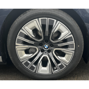 BMW Serie 7 | Luxury Redefined with 12% Off