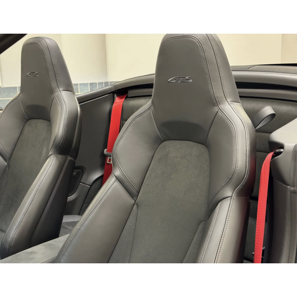 Porsche 911 992 4 GTS Cabrio | Open-Air Thrills