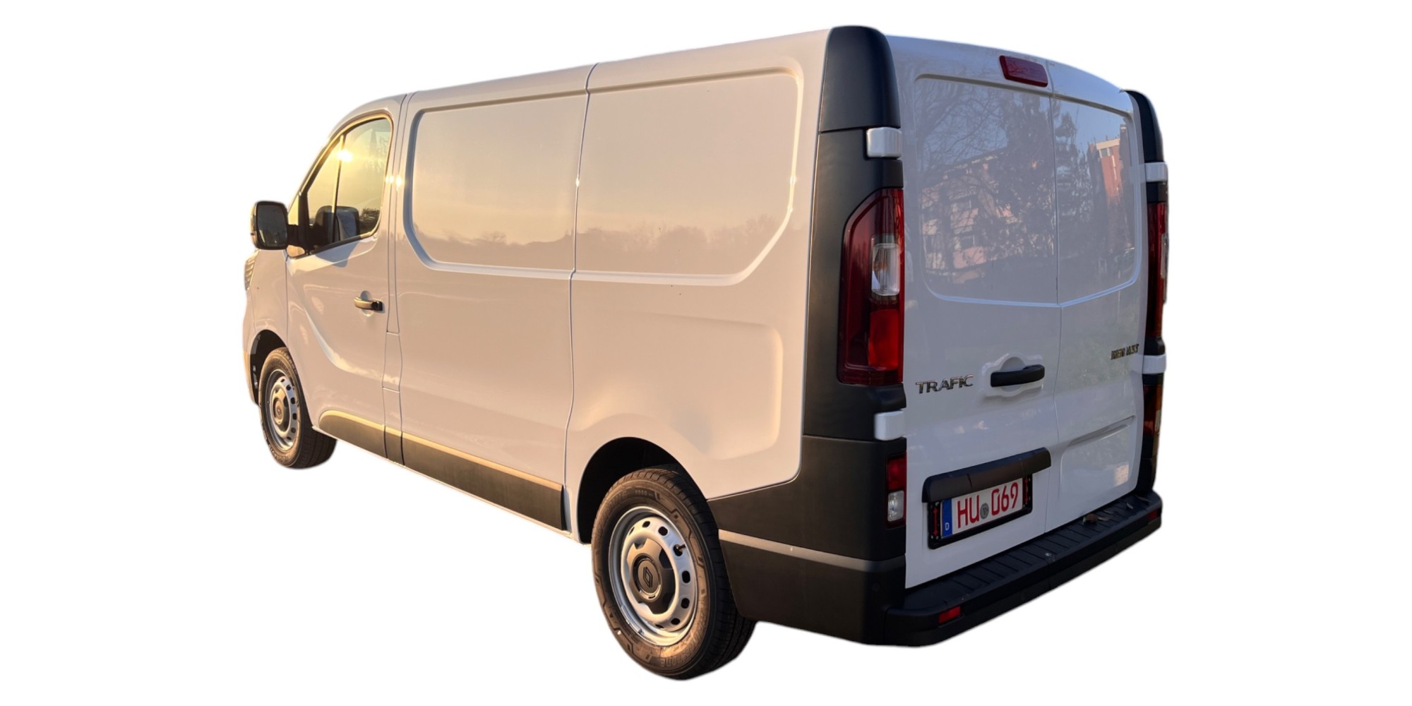Renault Trafic 2.0 DCI - Versatile Van with Efficiency