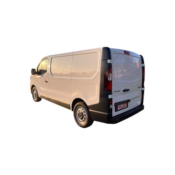 Renault Trafic 2.0 DCI - Versatile Van with Efficiency
