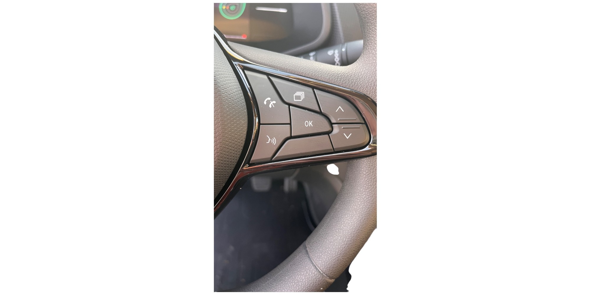 Renault Trafic 2.0 DCI - Versatile Van with Efficiency