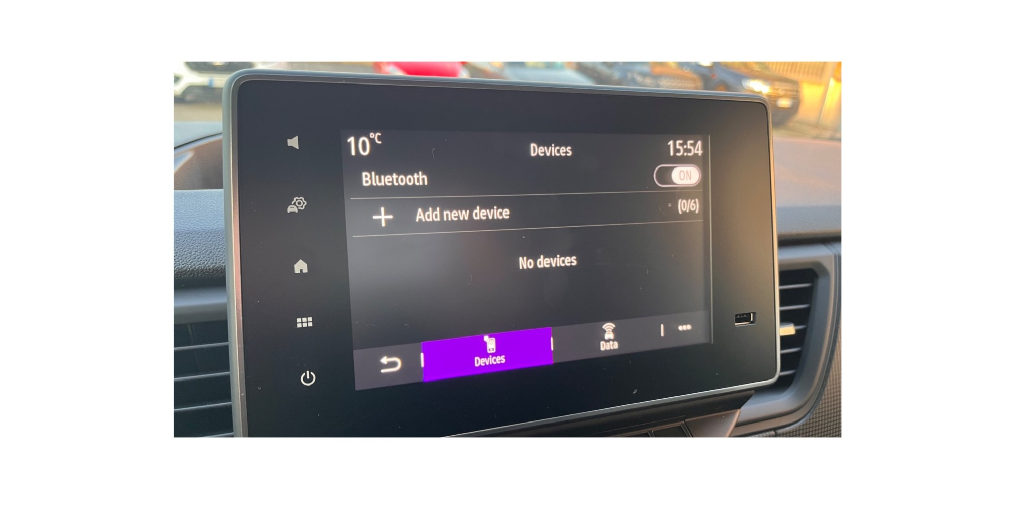 Renault Trafic 2.0 DCI - Versatile Van with Efficiency