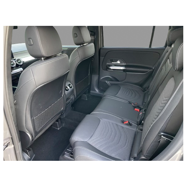 Mercedes-Benz GLB 200 | Compact and Spacious SUV