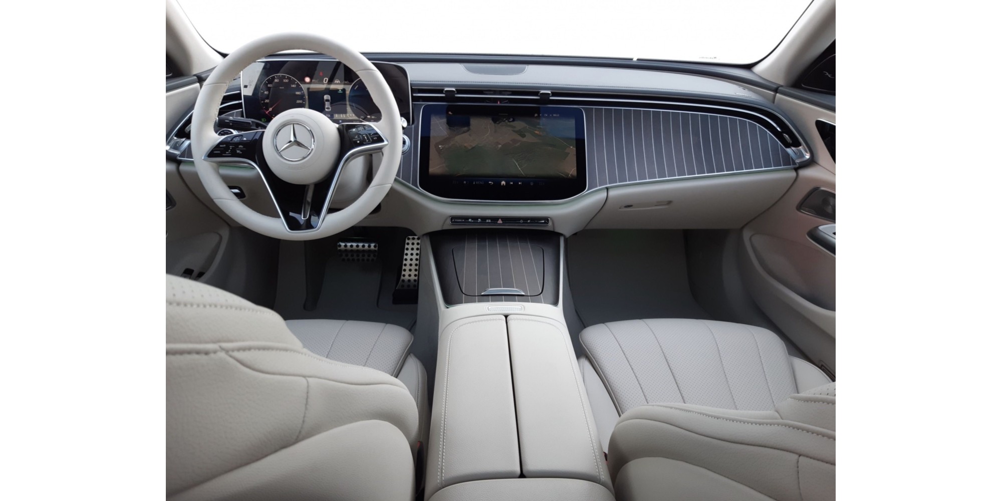 Mercedes-Benz E 300e 4MATIC | Advanced Hybrid Sedan