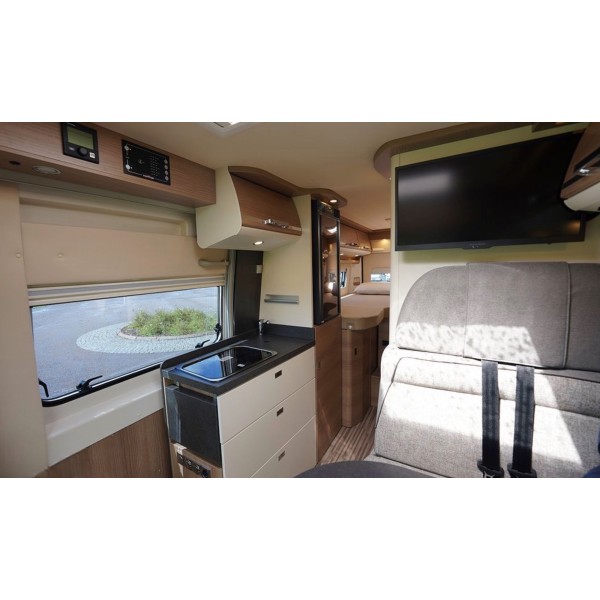Carthago Van 640 LE | Compact Comfort Camper