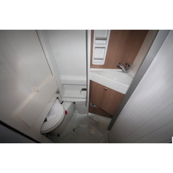 Carthago Van 600 DB | Luxury and Space