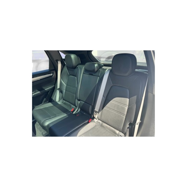 Porsche Cayenne E-Hybrid Platinum – Luxury SUV | Modena Motors GMBH