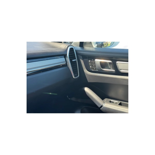 Porsche Cayenne E-Hybrid Platinum – Luxury SUV | Modena Motors GMBH