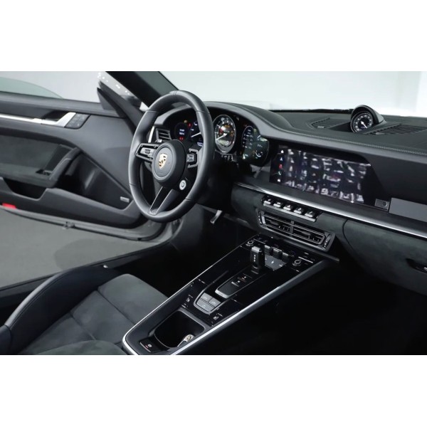 Porsche 911 992 GTS Cabrio | Open-Air Performance