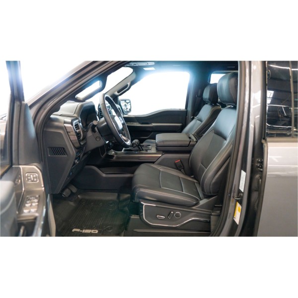 Ford F-150 Lariat | Power and Comfort