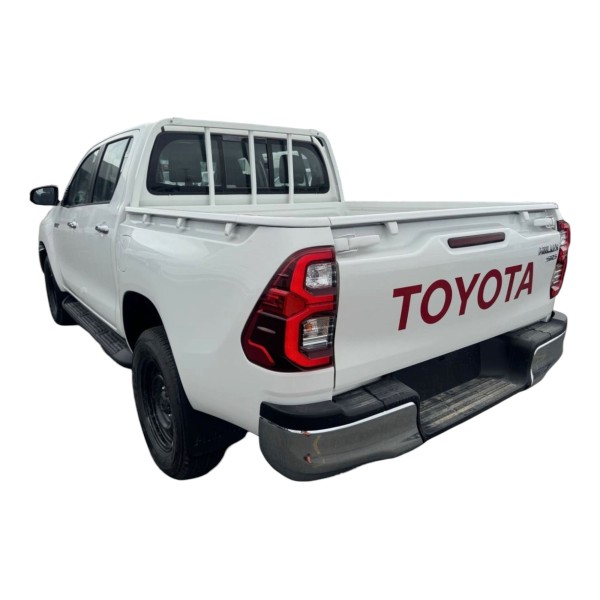 Toyota Hilux SR5 | Rugged and Reliable
