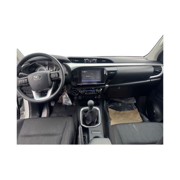 Toyota Hilux SR5 | Rugged and Reliable