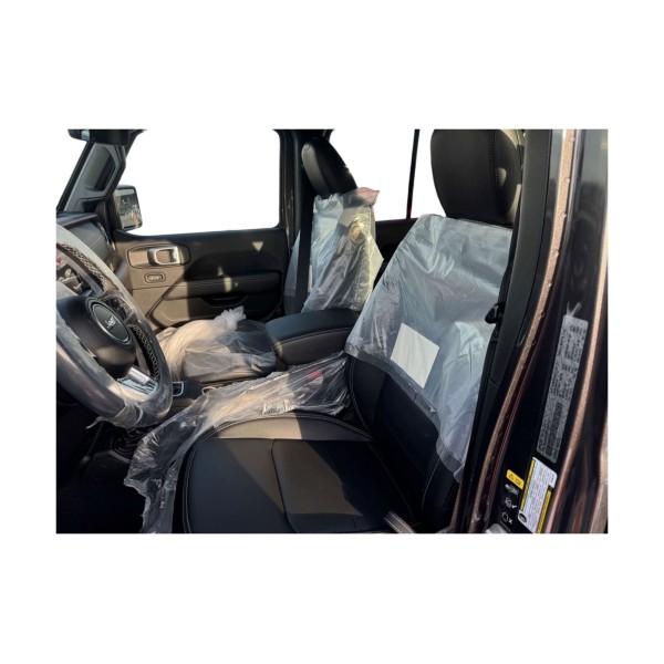 Jeep Gladiator Overland | Style and Strength