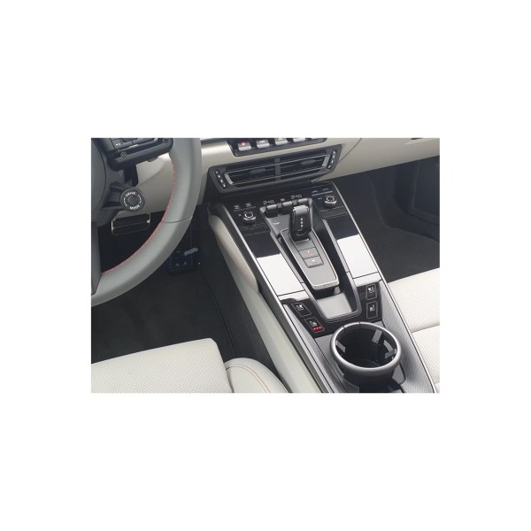 Porsche 911 992 4: Precision Meets Elegance