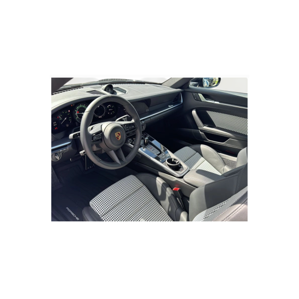 Porsche 911 992: Iconic Style and Performance