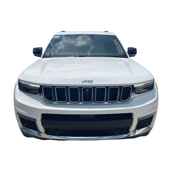 Jeep Grand Cherokee | Luxurious Off-Road SUV