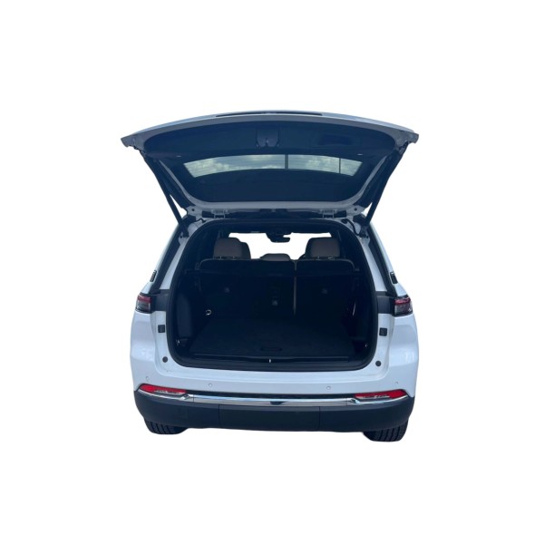 Jeep Grand Cherokee | Luxurious Off-Road SUV