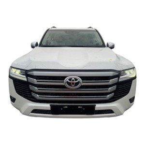 Toyota Land Cruiser VX | Adventure and Comfort