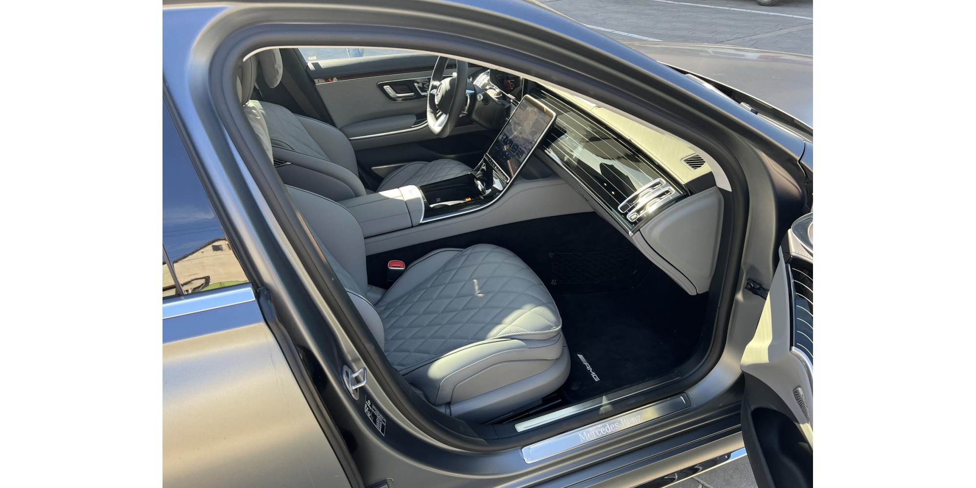 Mercedes-Benz S 580 4MATIC - Luxury & Power Combined