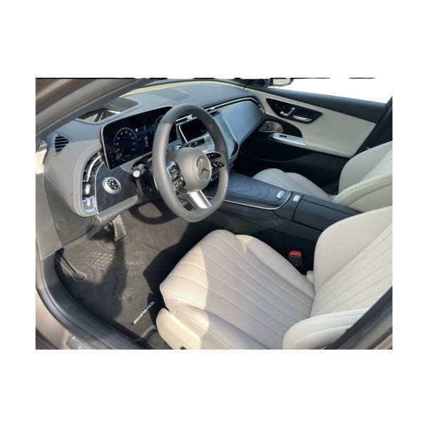 Mercedes-Benz E 220d | Stylish Diesel Sedan