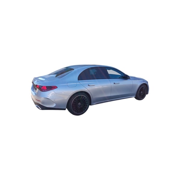 Mercedes-Benz E 220d 4MATIC - Luxurious All-Wheel Drive Sedan