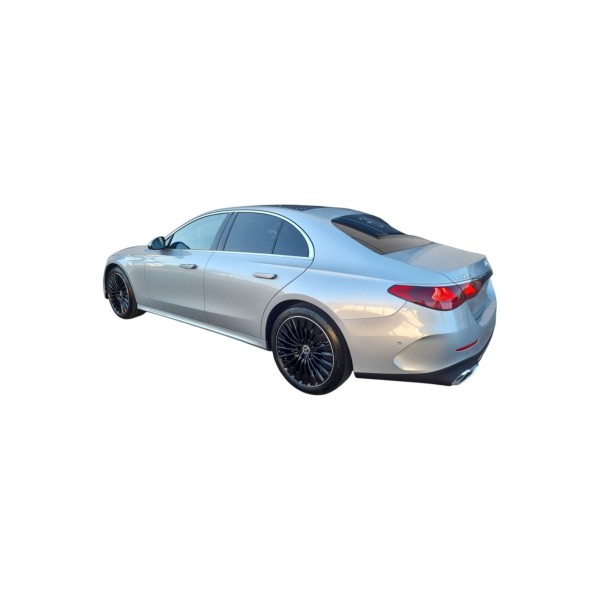 Mercedes-Benz E 220d 4MATIC - AWD Sedan for Luxury Drives