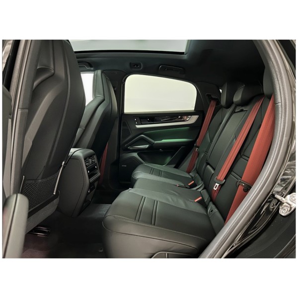 Porsche Cayenne Coupé E-Hybrid | Luxury Hybrid SUV