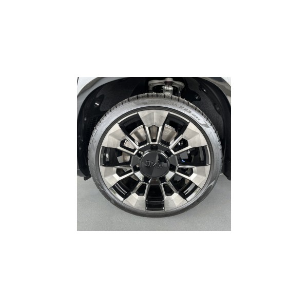 BMW XM | Save 14% | Ultimate Driving Machine