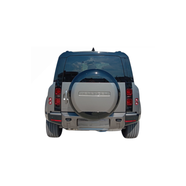 Land Rover Defender D300 | Strength and Elegance