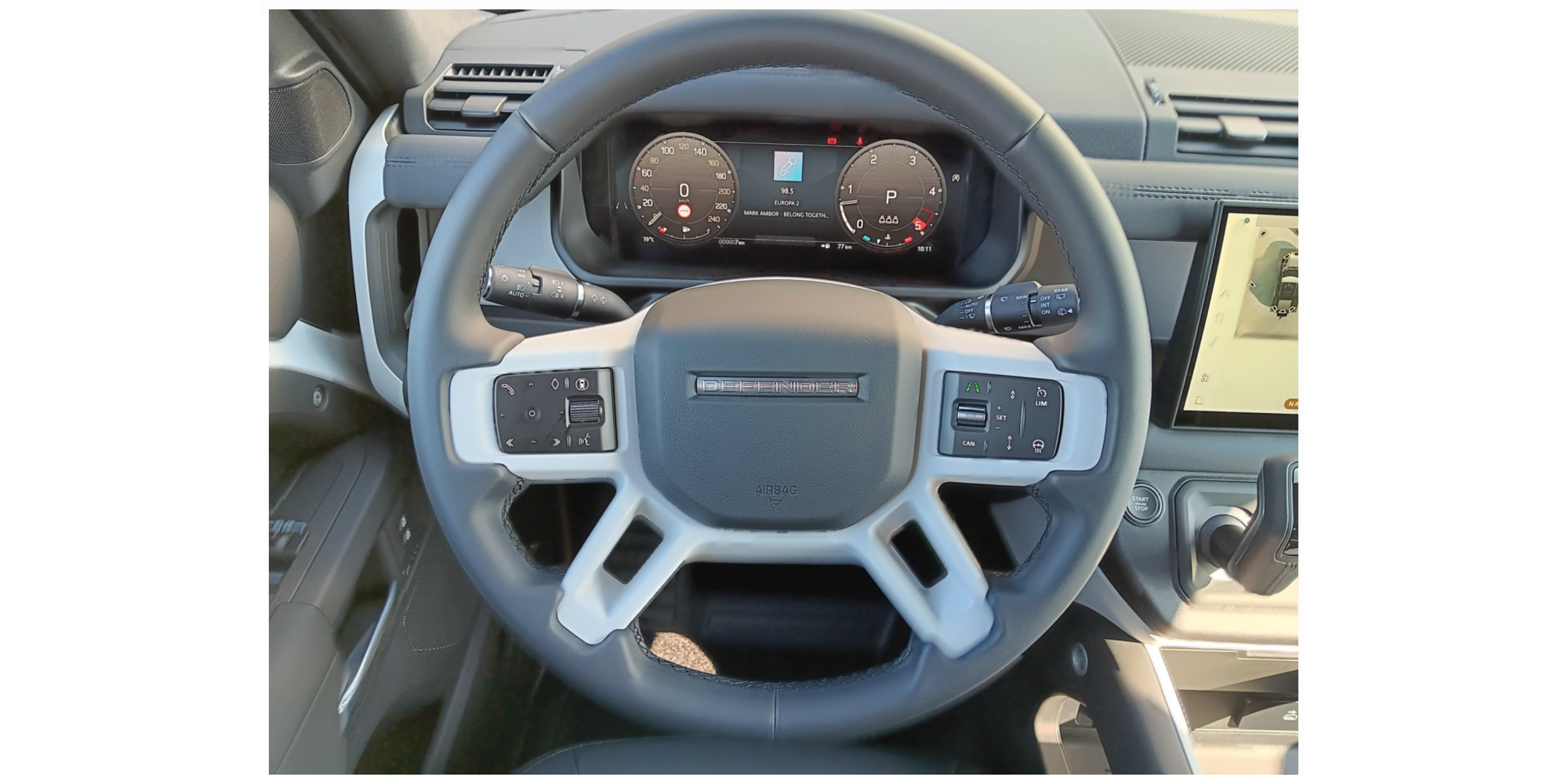 Land Rover Defender 110 3.0D MHEV I6 S AWD 2025 | Off-Road Icon