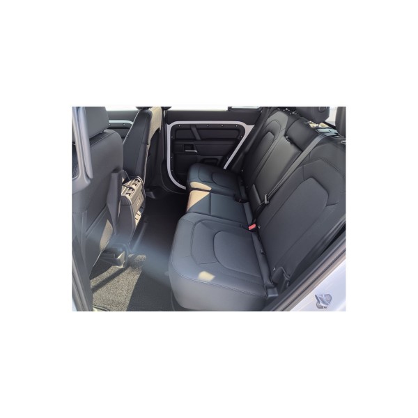 Land Rover Defender 110 3.0D MHEV I6 S AWD 2025 | Off-Road Icon