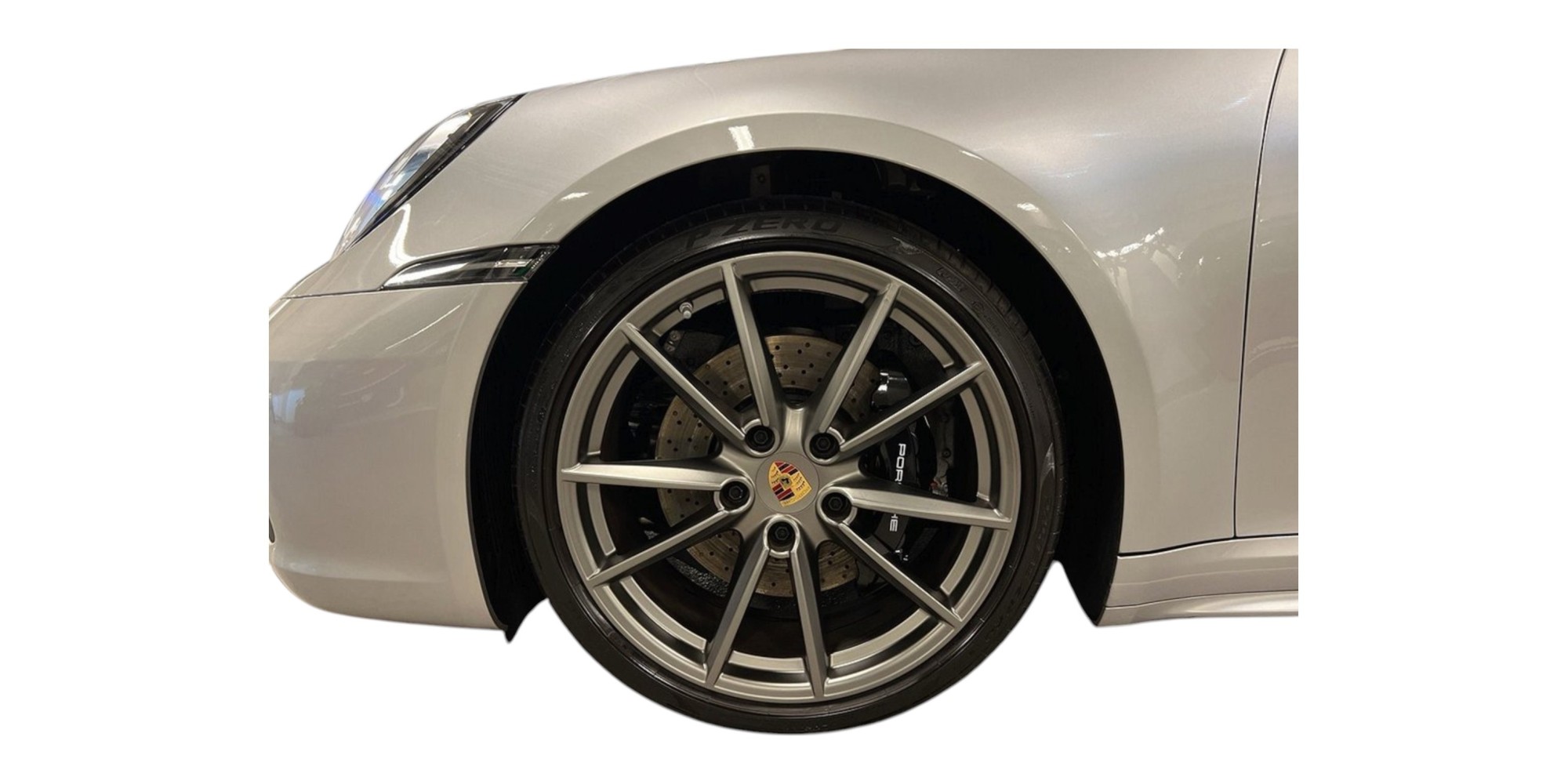 Porsche 911 Cabrio | Luxury and Speed