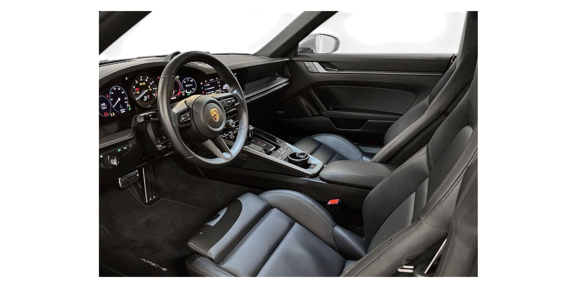 Porsche 911 Cabrio | Luxury and Speed