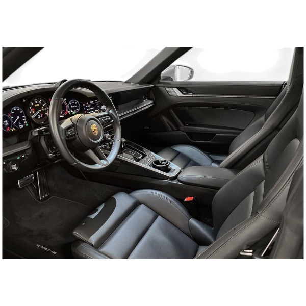 Porsche 911 Cabrio | Luxury and Speed