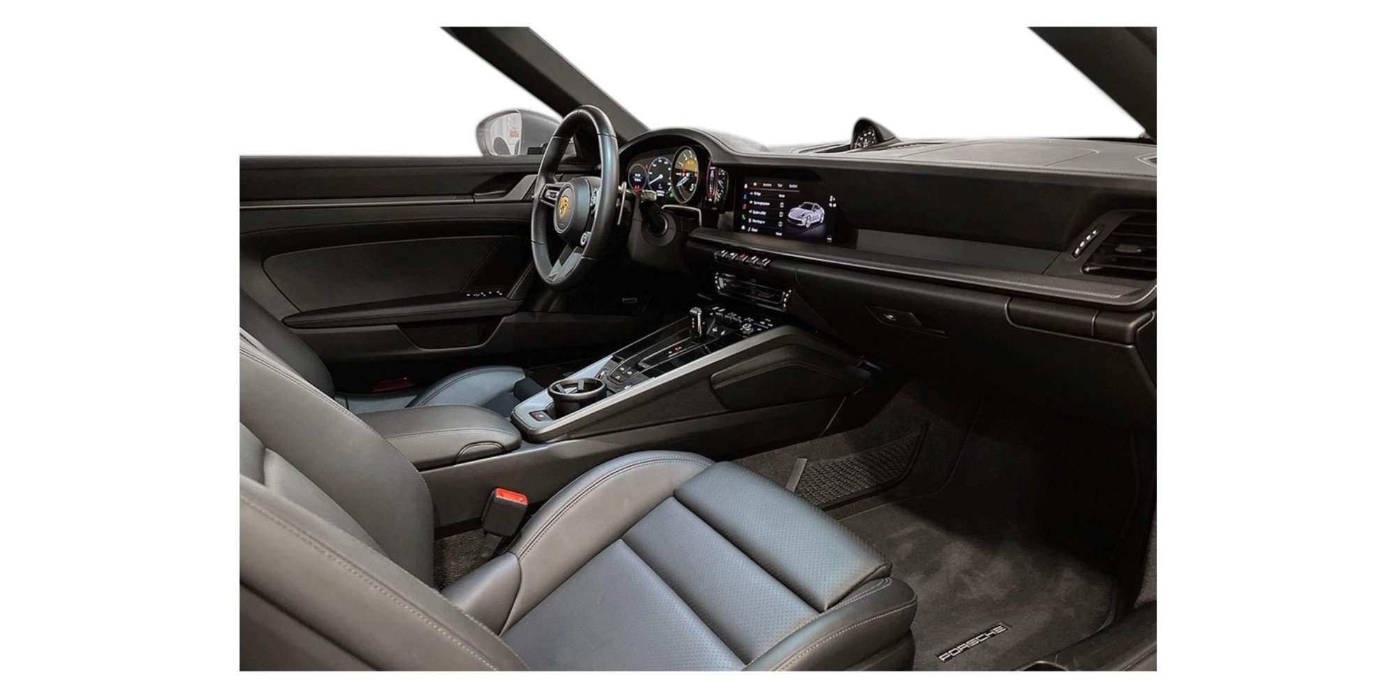 Porsche 911 Cabrio | Luxury and Speed