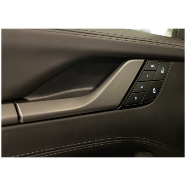 Porsche 911 Cabrio | Luxury and Speed