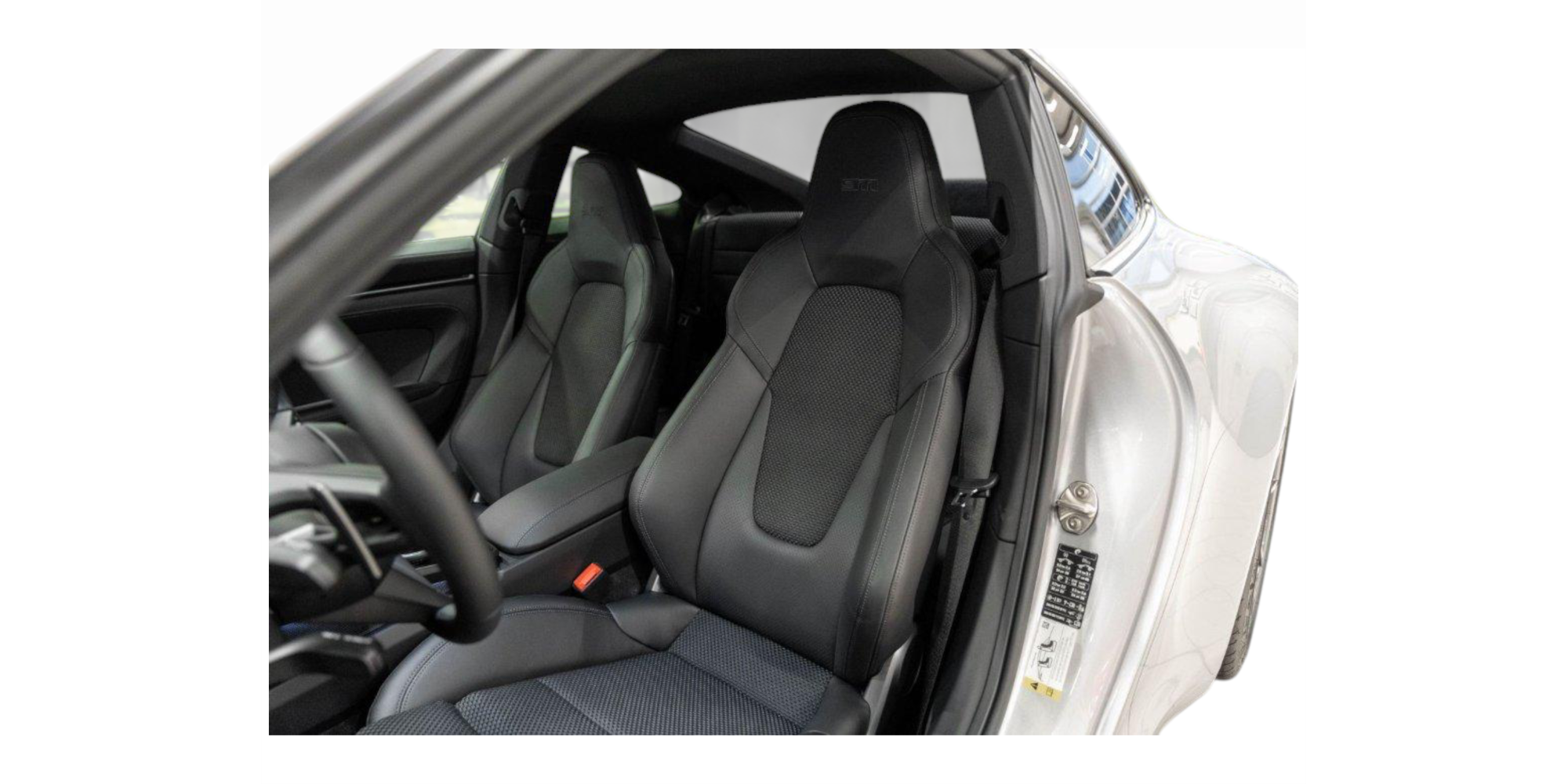 Porsche 911 Carrera T | Dynamic Performance