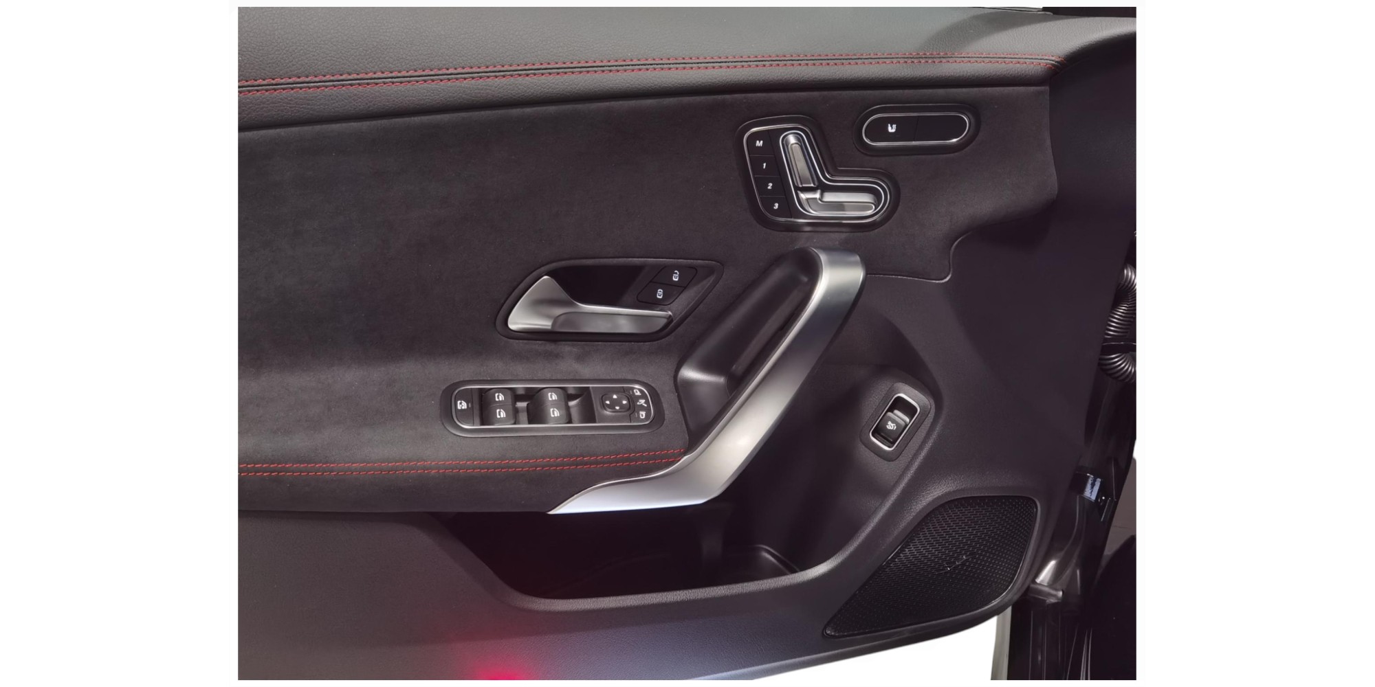 Mercedes-Benz CLA 180 Coupé | Compact Elegance