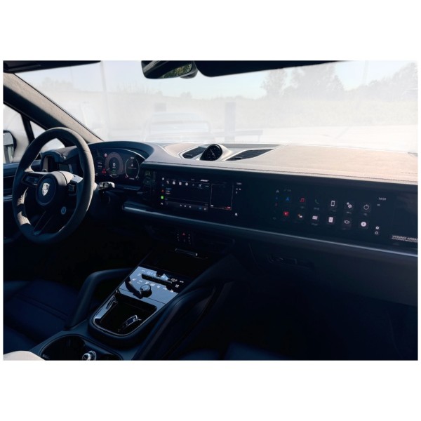 Porsche Cayenne Turbo E-Hybrid - Luxury & Performance SUV