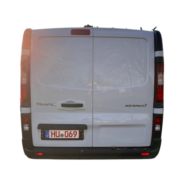 Renault Trafic 2.0 DCI - Versatile Van with Efficiency