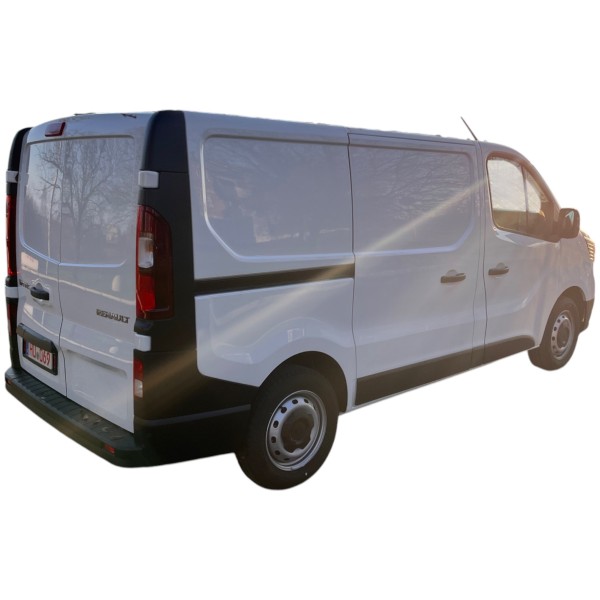Renault Trafic 2.0 DCI - Versatile Van with Efficiency