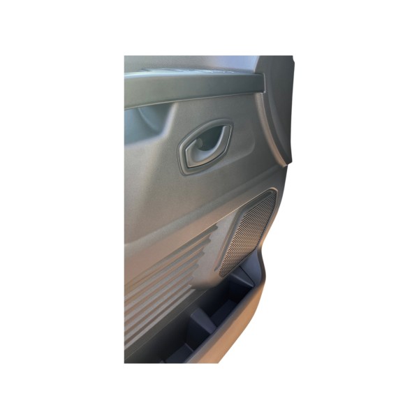 Renault Trafic 2.0 DCI - Versatile Van with Efficiency