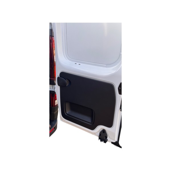 Renault Trafic 2.0 DCI - Versatile Van with Efficiency